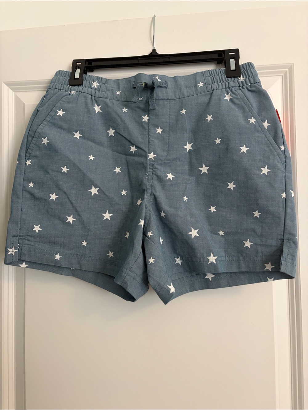 Magellan Outdoors Light Blue Star Print Women's Flat Front Shorts